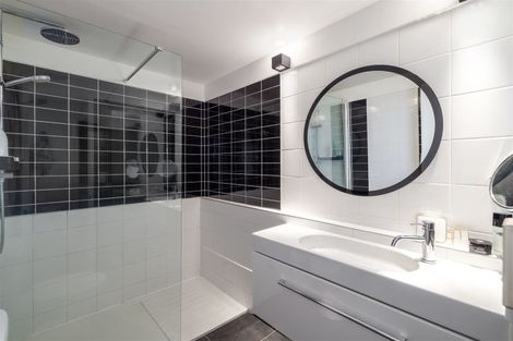 Photo of property in 14 Highbank Lane, Mount Pleasant, Christchurch, 8081