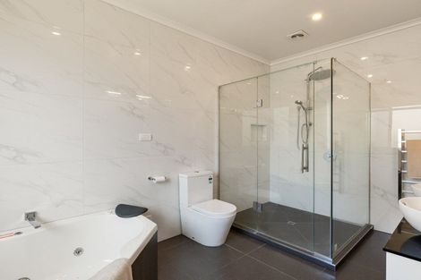 Photo of property in 13 Dulverton Rise, Flagstaff, Hamilton, 3210