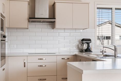 Photo of property in Waterview Estate, 86/4 Greystone Place, Omokoroa, 3114