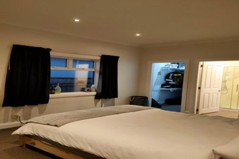 Photo of property in 8 Plunket Avenue, Petone, Lower Hutt, 5012