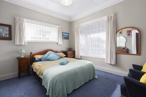 Photo of property in 24 Hargest Crescent, Saint Kilda, Dunedin, 9012