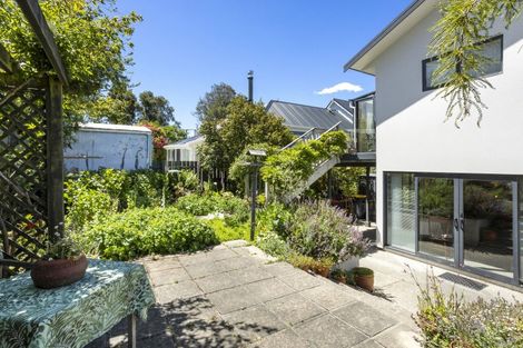 Photo of property in 6 Bruce Street, Roslyn, Dunedin, 9011