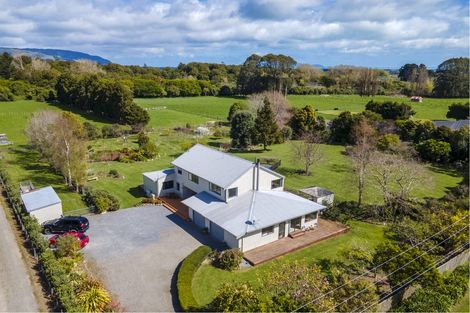 Photo of property in 225 Waitohu Valley Road, Otaki, 5583