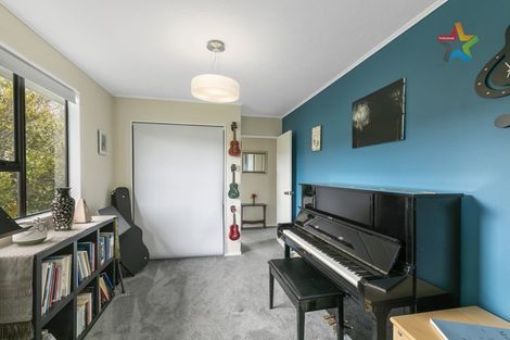 Photo of property in 13 Tarras Grove, Kelson, Lower Hutt, 5010