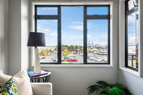 Photo of property in 1b/4 Fleet Street, Devonport, Auckland, 0624