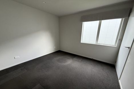 Photo of property in 21 Regiment Road, Papakura, 2110