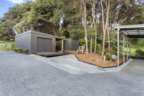Photo of property in 10 Bendalls Lane, Oratia, Auckland, 0604