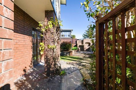 Photo of property in 90a Govett Avenue, Frankleigh Park, New Plymouth, 4310