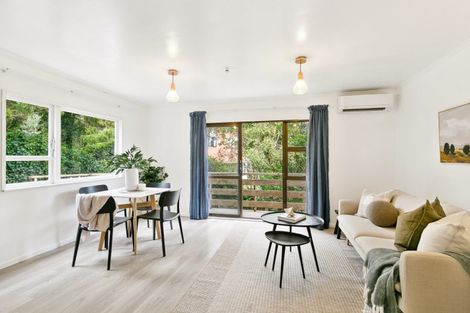 Photo of property in 72c Black Rock Road, Newlands, Wellington, 6037