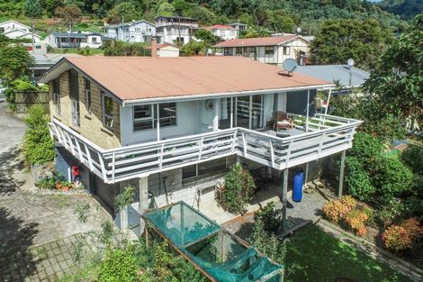 Photo of property in 50b Milton Terrace, Picton, 7220