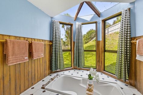 Photo of property in 345 Mazengarb Road, Paraparaumu, 5032