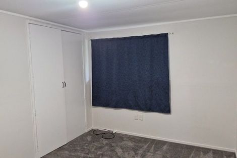 Photo of property in 15 Holmes Drive South, West Harbour, Auckland, 0618
