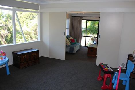 Photo of property in 23 Eastcliffe Road, Castor Bay, Auckland, 0620