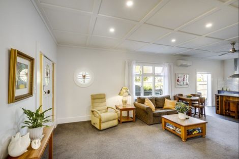 Photo of property in 128 Vigor Brown Street, Napier South, Napier, 4110