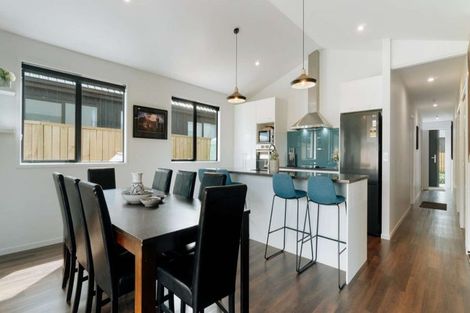 Photo of property in 20 Fallow Street, Jacks Point, 9371