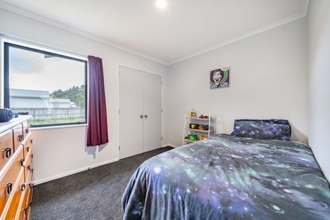 Photo of property in 5 Ashburn Road, Wainuiomata, Lower Hutt, 5014