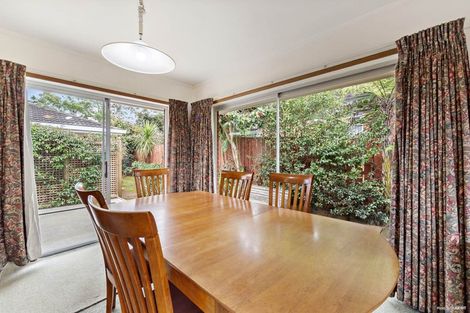 Photo of property in 48 Woodstock Road, Forrest Hill, Auckland, 0620