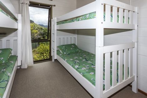 Photo of property in 18 Fishermans Cove, Army Bay, Whangaparaoa, 0930