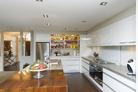 Photo of property in 2 Grand Oaks Drive, Awapuni, Palmerston North, 4412