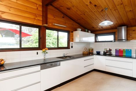 Photo of property in 53 Waterloo Crescent, Hokowhitu, Palmerston North, 4410