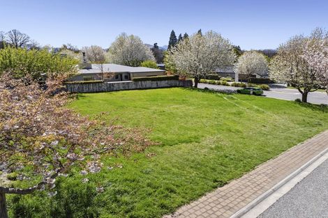 Photo of property in 14 Old Station Avenue, Wanaka, 9305