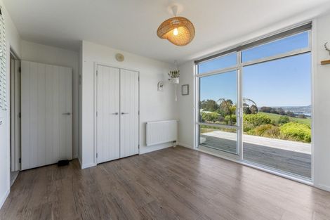 Photo of property in 48 Stewart Glen, Acacia Bay, Taupo, 3385