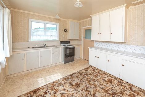 Photo of property in 69 Thatcher Street, Castlecliff, Whanganui, 4501