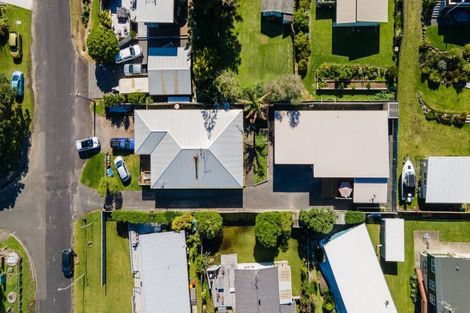 Photo of property in 1a Edwards Street, Waihi Beach, 3611