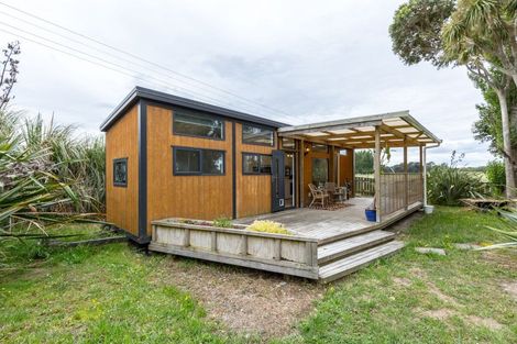 Photo of property in 204 Pahautea Road, Kahutara, Featherston, 5771