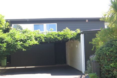 Photo of property in 12 Vaughan Crescent, Murrays Bay, Auckland, 0630