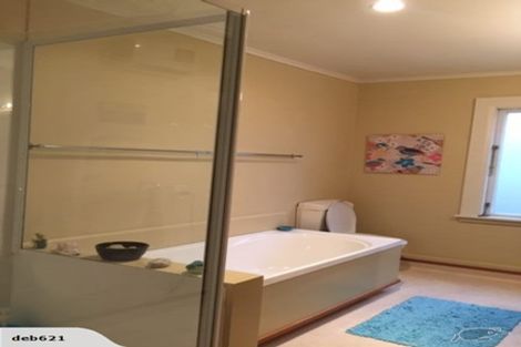 Photo of property in 1 Edge Hill, Mount Victoria, Wellington, 6011