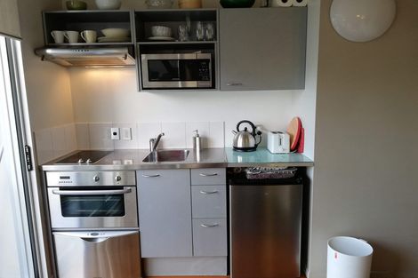 Photo of property in Scotia Tower Apartments, 7e/8 Scotia Place, Auckland Central, Auckland, 1010