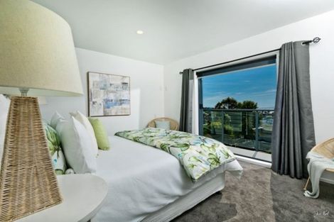 Photo of property in 17 Nigel Road, Browns Bay, Auckland, 0630