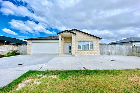 Photo of property in 28 Wellfield Drive, Papakura, 2110