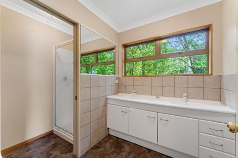 Photo of property in 47 Whakamoenga Point, Acacia Bay, Taupo, 3385