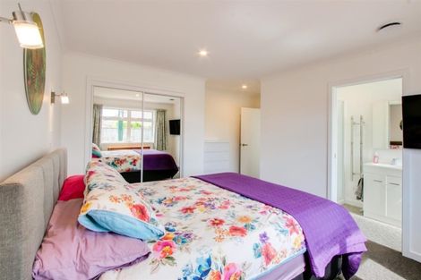 Photo of property in 4c Read Crescent, Clive, 4102