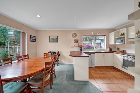 Photo of property in 2/197 Mangorei Road, Merrilands, New Plymouth, 4312