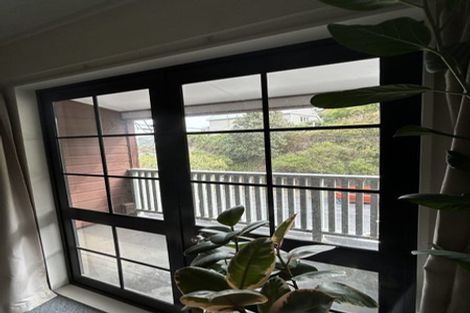 Photo of property in 20 Melrose Road, Island Bay, Wellington, 6023