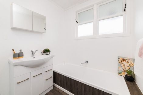 Photo of property in 3a Duff Crescent, Highbury, Palmerston North, 4412