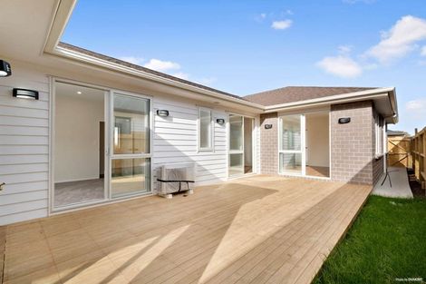 Photo of property in 5 Lusitano Drive, Karaka, Papakura, 2113