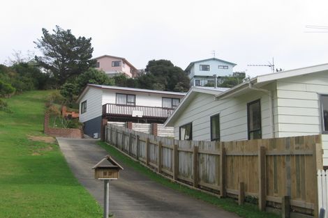 Photo of property in 53 Omapere Street, Whitby, Porirua, 5024