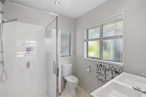 Photo of property in 32 Tomika Crescent, Papamoa Beach, Papamoa, 3118