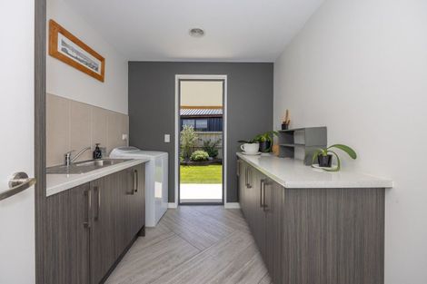 Photo of property in 11 Teal Place, Lake Hawea, Wanaka, 9382