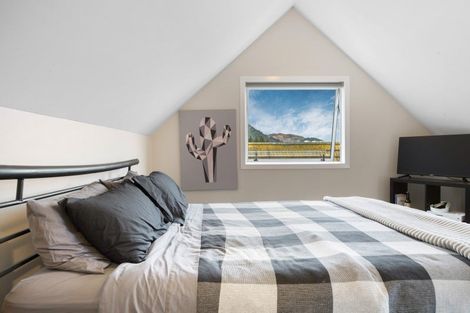 Photo of property in 27 Lochy Road, Fernhill, Queenstown, 9300