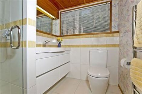 Photo of property in 3/14 Marama Street, Castor Bay, Auckland, 0620