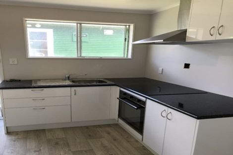 Photo of property in 14a Stewart Drive, Newlands, Wellington, 6037