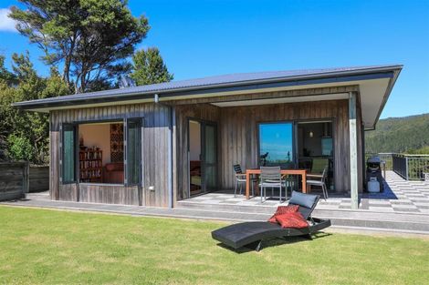 Photo of property in 986 Tuateawa Road, Waikawau, Coromandel, 3584