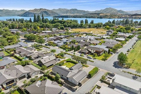 Photo of property in 24 Old Station Avenue, Wanaka, 9305