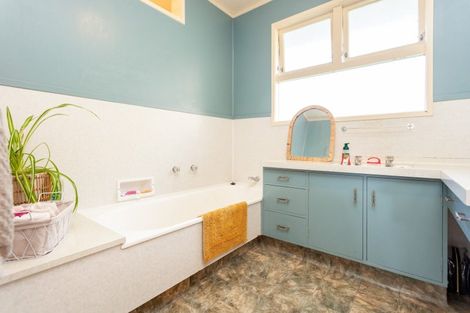 Photo of property in 147 Tirau Street, Putaruru, 3411