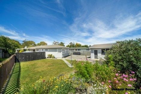 Photo of property in 84 Apollo Parade, Milson, Palmerston North, 4414